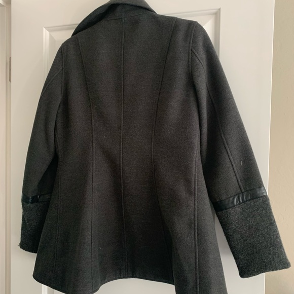 Katherine Barclay Jacket - Picture 5 of 6